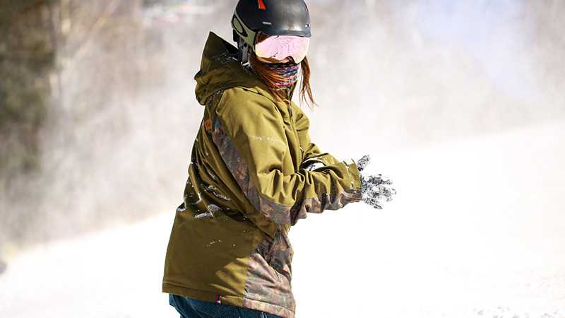 スキーヤーを危険から守る スキーのゴーグルの曇り止め対策 スキー市場情報局