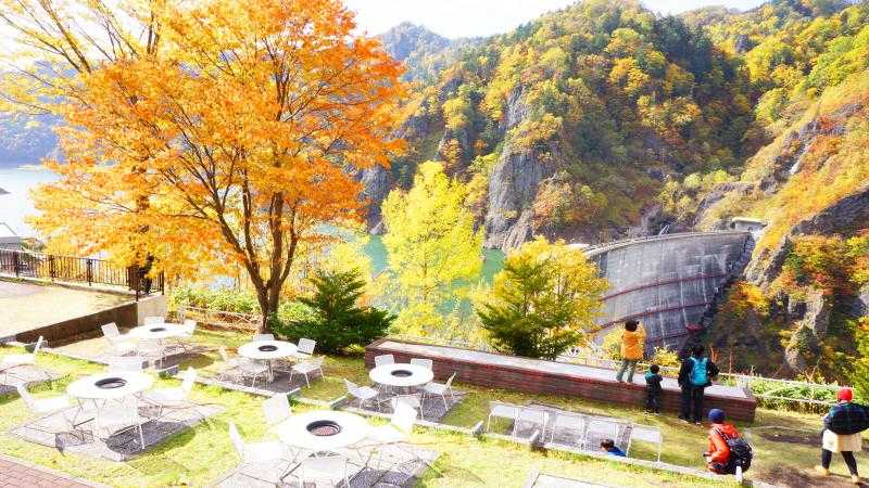 札幌市民の水源地 紅葉の豊平峡ダムには驚きがいっぱい トリッパー