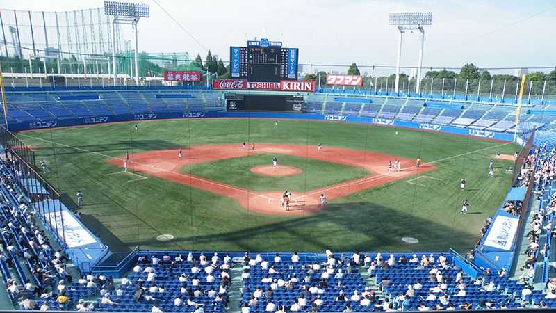 東京五輪後になくなる 今のうちに行っておきたい独特な球場 明治神宮球場 トリッパー